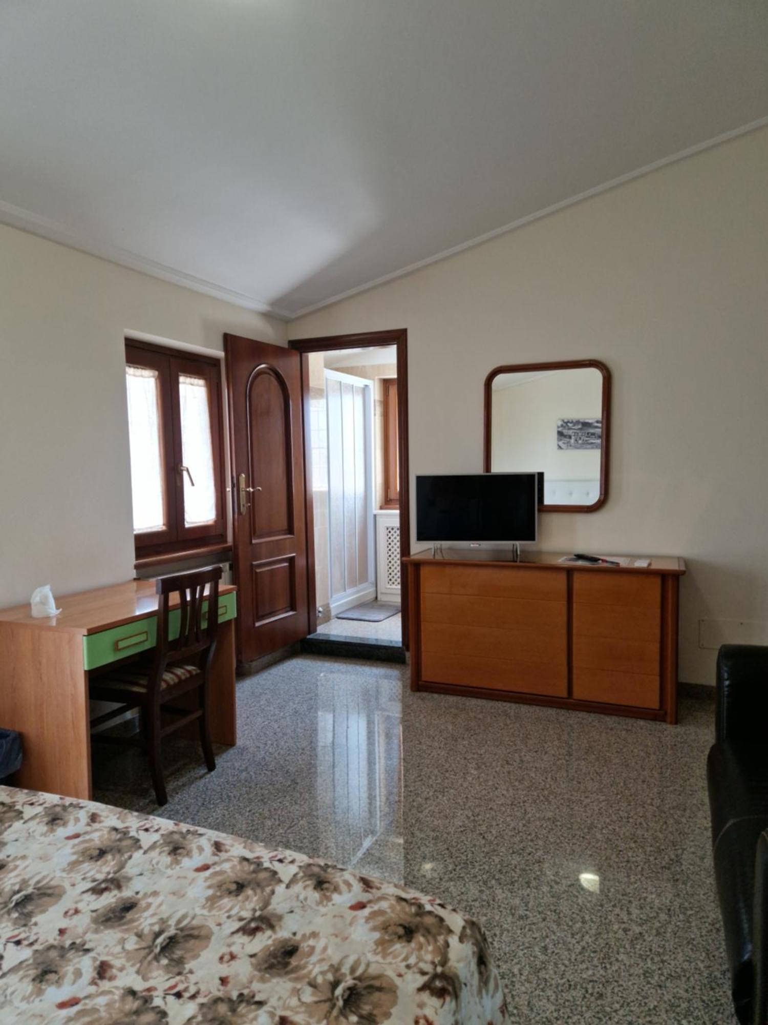Castelbarco House B Hotel Roma Ngoại thất bức ảnh